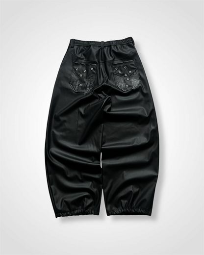 VOID LEATHER BAGGIES