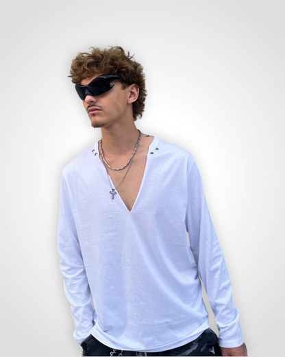 STUDDED V-NECK LONGSLEEVE