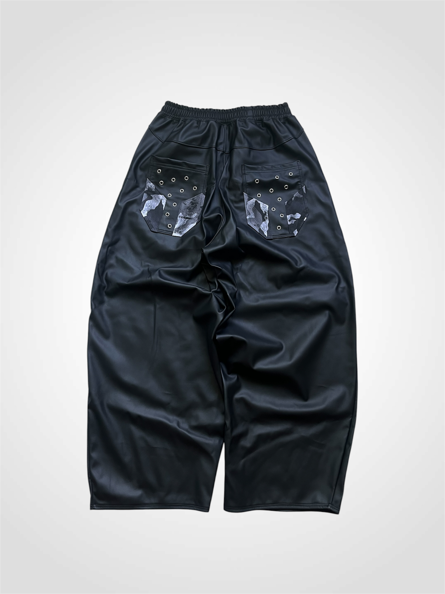 1/1 LEATHER BAGGIES CAMO POCKETS